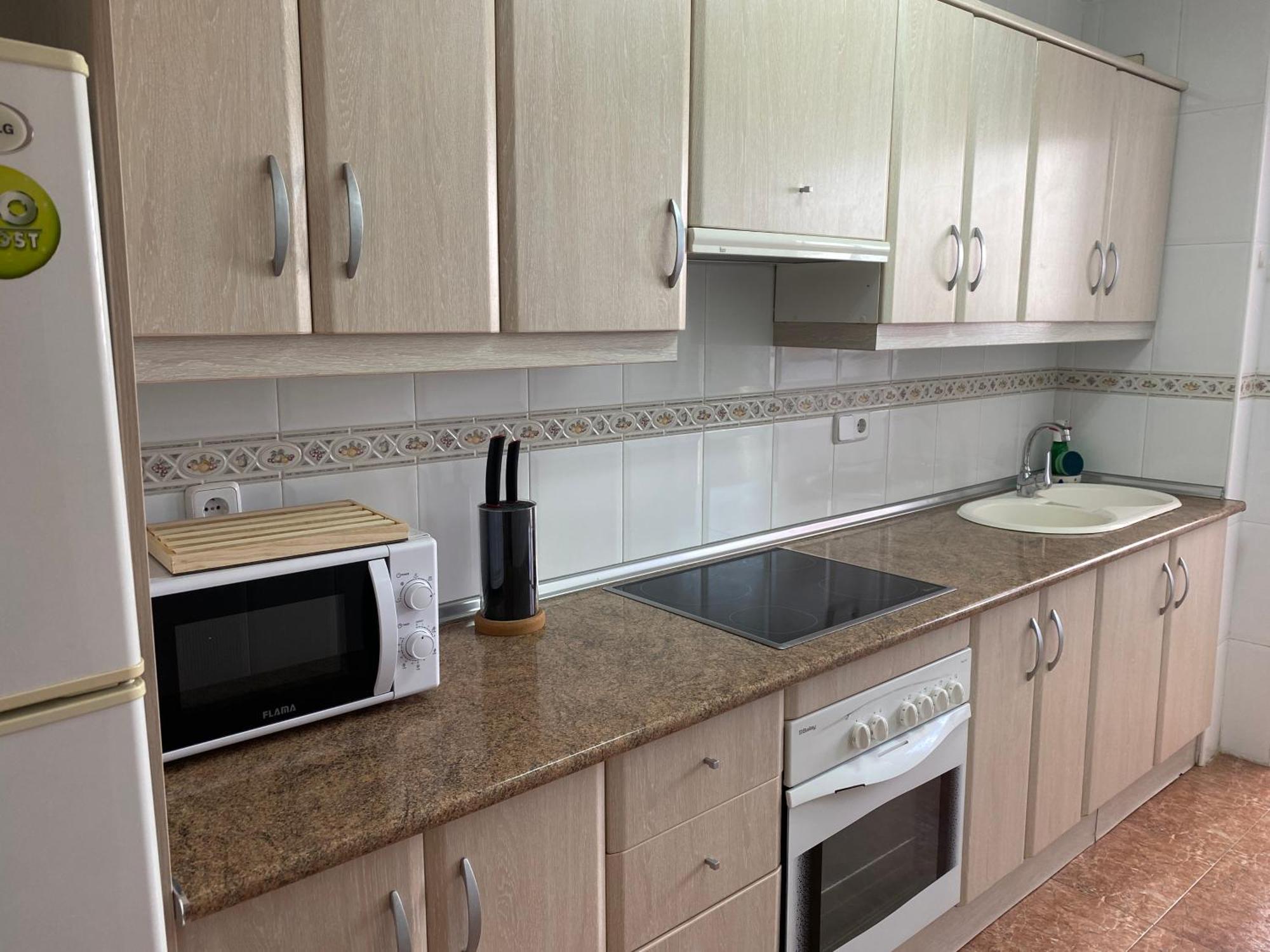 Discover Perfect Apartment, Only 300m Away Apartment *